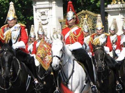 Change of guard outside Buckingham Palace