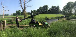 Off Road Jib mobile hydraulic system mount camera by river