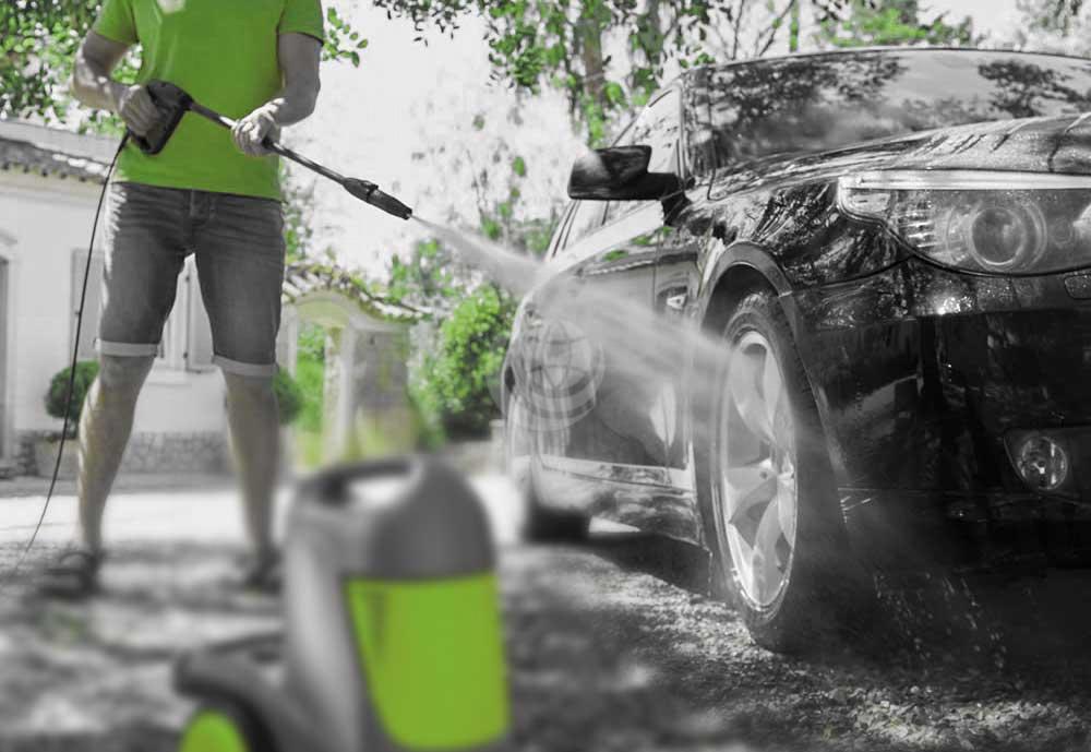 Man cleaning a car with a Jet Wash