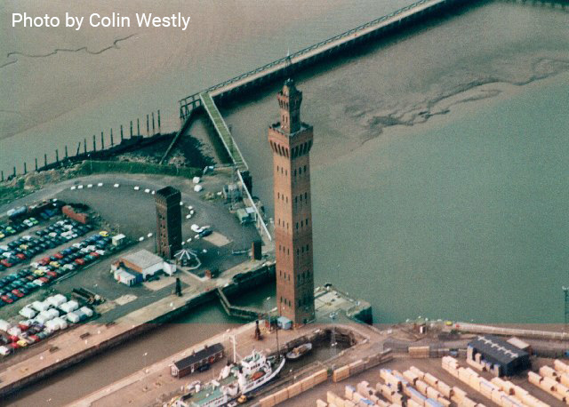 Grimsby Dock Tower - hydraulic landmarks in the UK